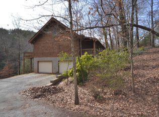 21 Appaloosa Ln, Tryon, NC 28782