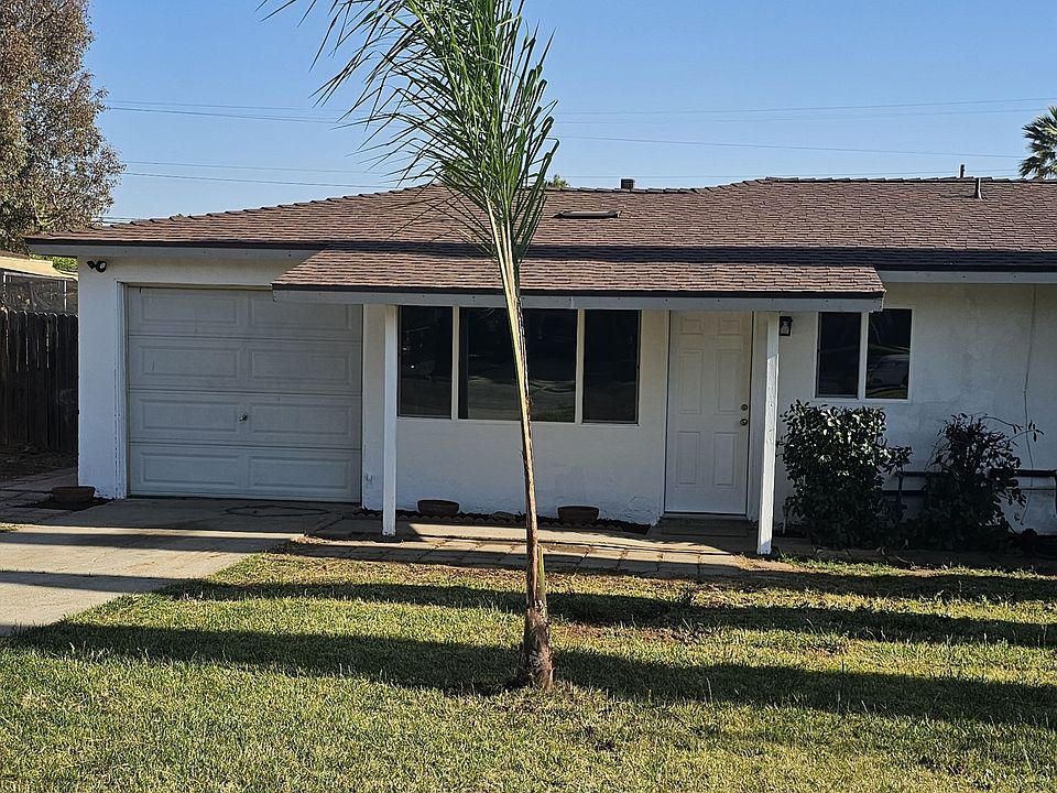 1st image of 24261 Groven Ln