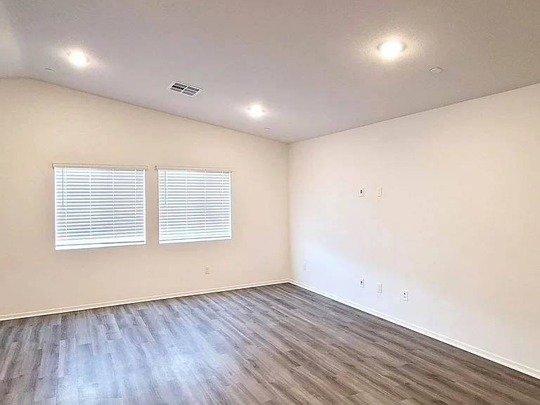 1238 Allegiance Ave — Photo 16