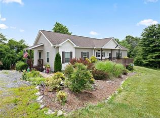 25 Alexander Ridge Dr, Leicester, NC 28748