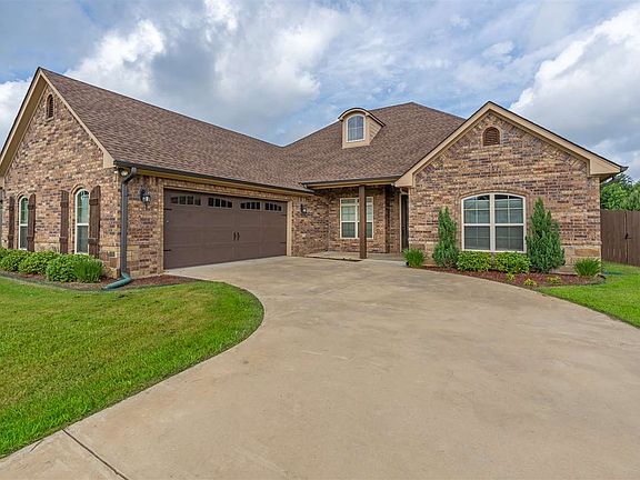 2nd image of 101 Germantown Cir