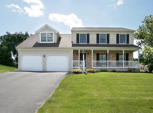 143 Apple Blossom Ln, Palmyra, PA 17078