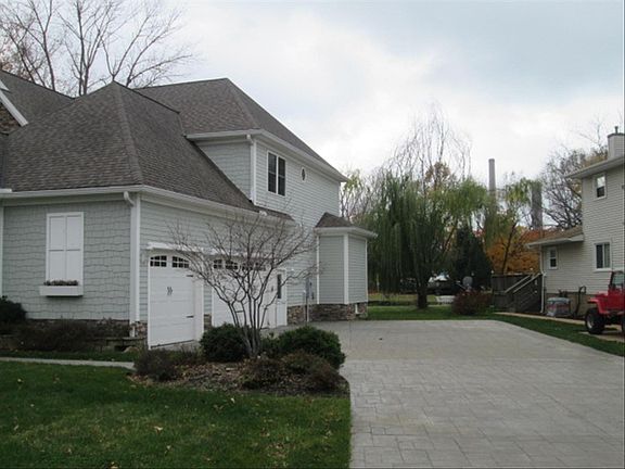 5th image of 35704 W Island Dr