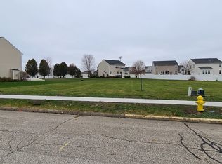 Monroe Sq E, Barberton, OH 44203