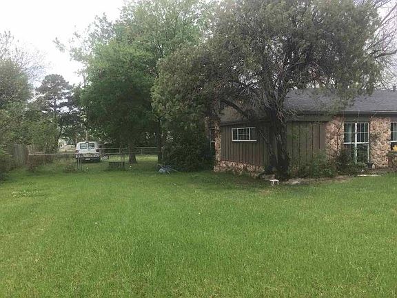 2nd image of 704 S 3rd Ave