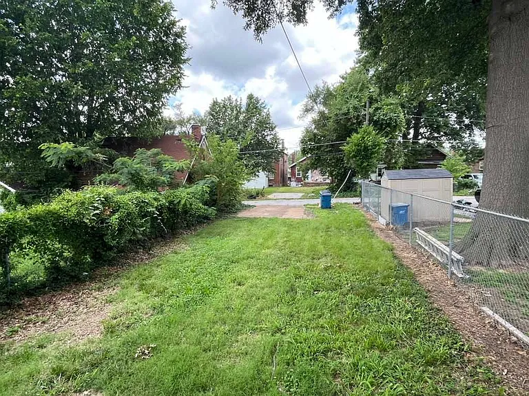 3507 Central Pl — Photo 2