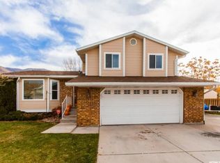 1454 N Pony Express Way, Centerville, UT 84014