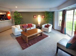 2374 Sumac Way, Woodbury, MN 55125