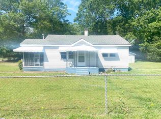 1101 N Sloan St, Clinton, SC 29325