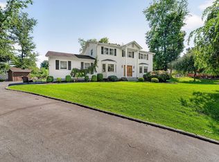 11 Allison Circle, Garnerville, NY 10923