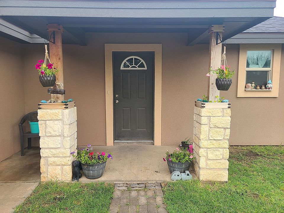 2nd image of 1205 Barnes Ave