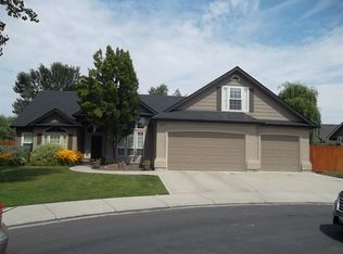 2636 E Woodridge Ct, Eagle, ID 83616