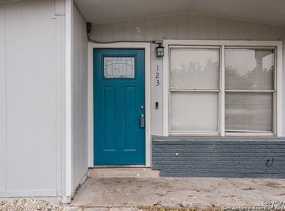 5th image of 123 Allenhurst St