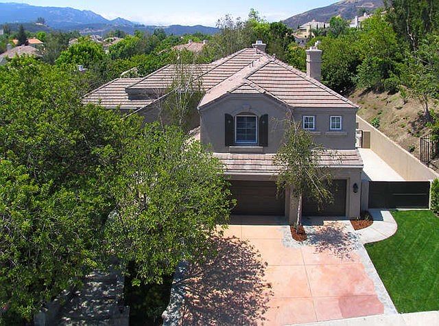 1st image of 24900 Lorenzo Ct