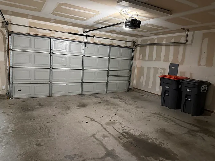817 Live Oak Dr — Photo 27