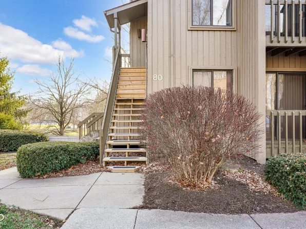 80 Lookout Ridge Dr, Columbus, IN 47201