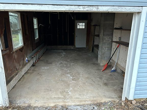 2nd image of 3660 Wood Ln