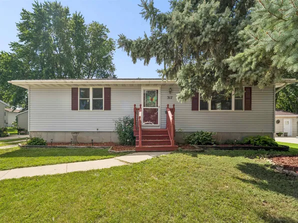 317 Indiana Ave, Fond Du Lac, WI 54937