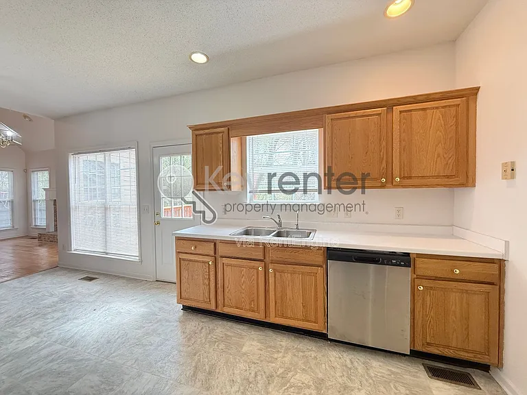 8676 Belleau Woods Dr — Photo 8