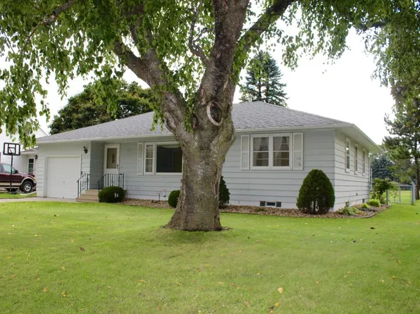 150 5th St NW, Blooming Prairie, MN 55917