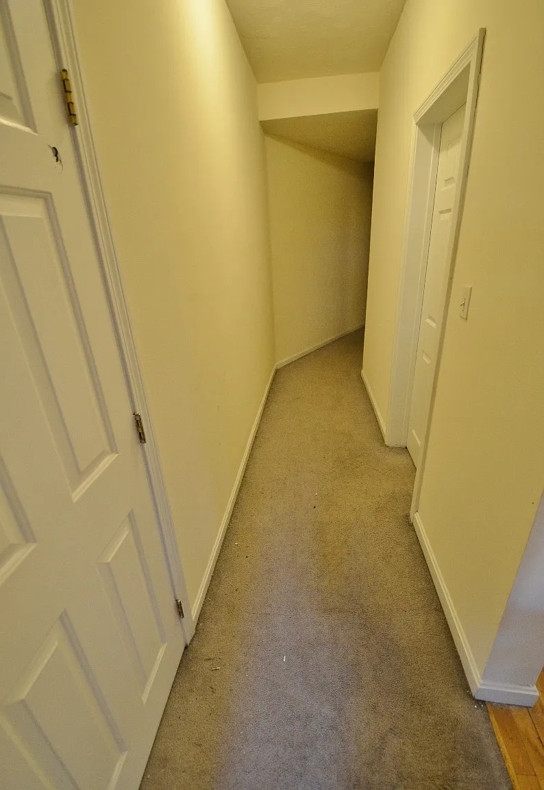 2 bed, 999 sqft, $3,950 — Photo 1