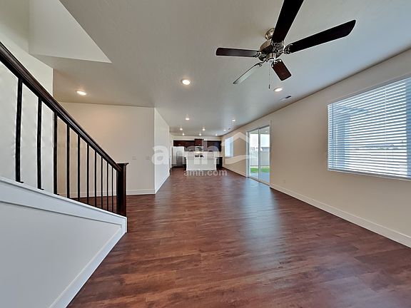 5th image of 1453 N Alderleaf Ave