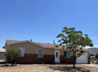 5 Bonita Ave, La Luz, NM 88337