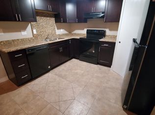 910 S Garfield St APT 10, Lodi, CA 95240