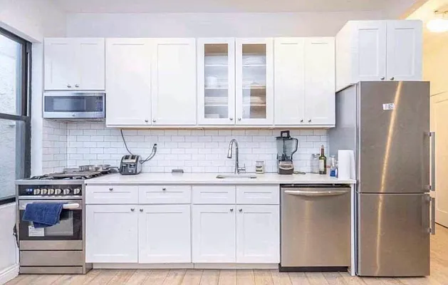 Rented by RealTegrity NY LLC | media 15