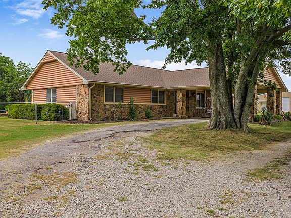 5th image of 18456 S 4150th Rd