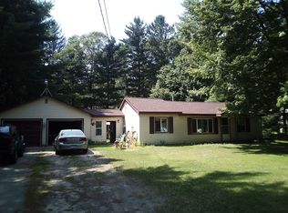 3085 Helen St, Harrison, MI 48625