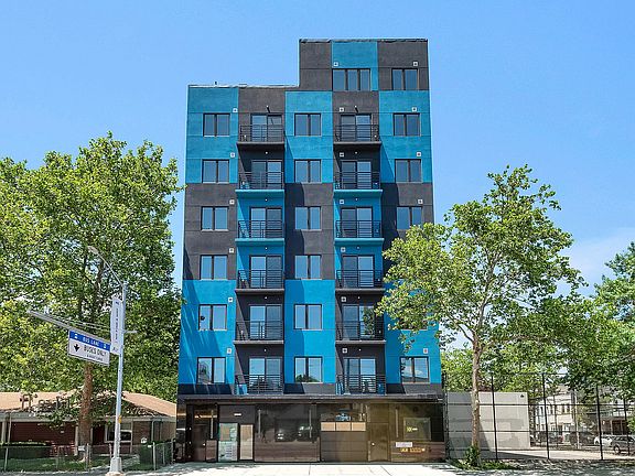 5th image of 29-10 21st St #803