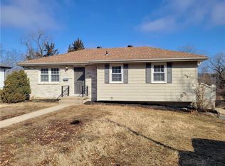 5420 E 97th St, Kansas City, MO 64137