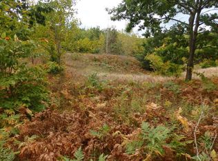 122 Opal Ridge Dr, Onekama, MI 49675