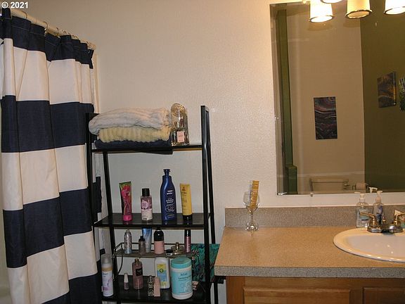 4th image of 300 SW 7th Ave Unit 1201