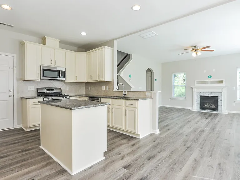 105 Lakemont Dr — Photo 7