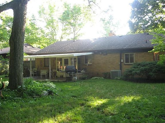 4th image of 3918 Strathmoor Dr