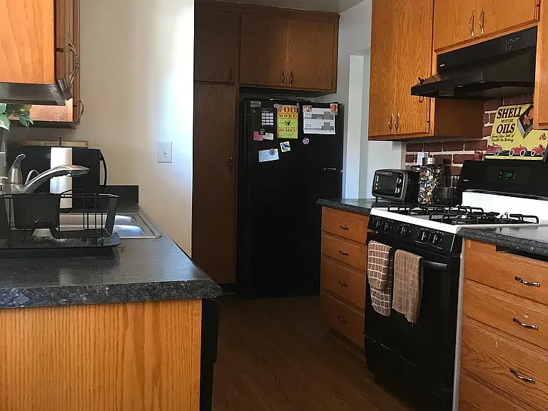 6143 Chadwick Ave — Photo 3