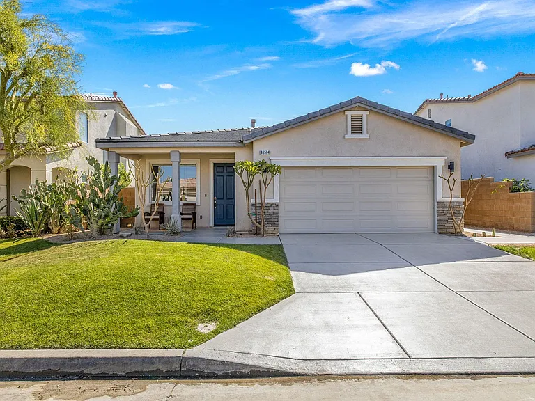 48584 Anastacia Ct — Photo 29