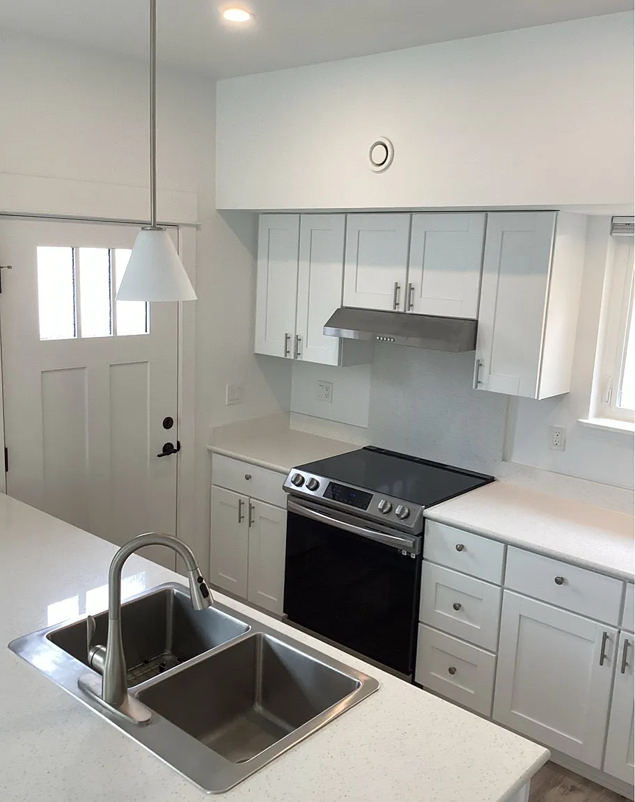 712 Northwest First Street - 1 — Photo 2