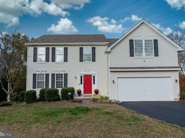 1016 Fallbrook Ln, Pottstown, PA 19464