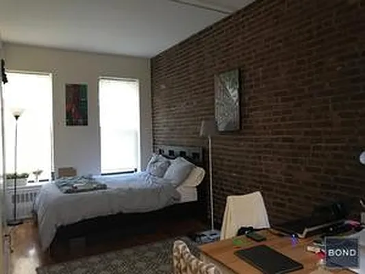 Rented by Bond New York | media 22