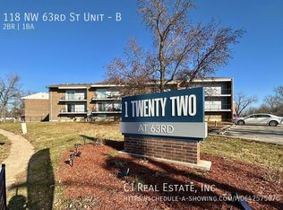 118 W 63rd St #B, Kansas City, MO 64113