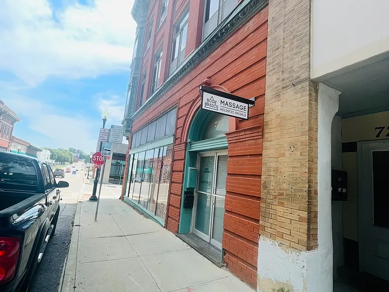 722 Francis St #302 — Photo 18