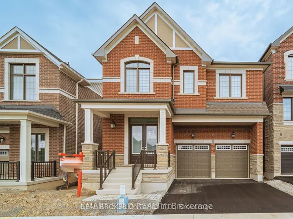 6 Azure Dr, Markham, ON L6C 3M5