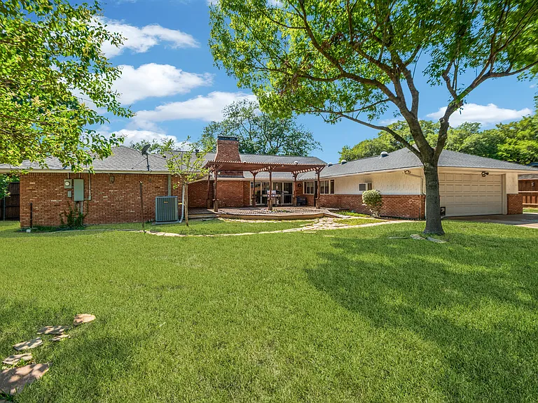 11224 Pinocchio Dr — Photo 12