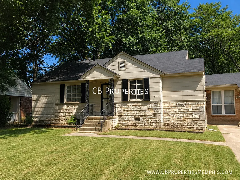 4198 Atwood Ave — Photo 1