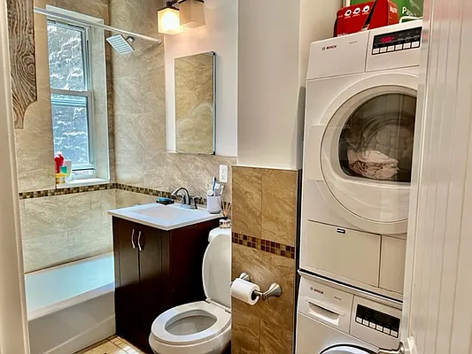 Rented by Bank Neary | media 38