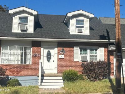 8 Robinson Ave, Carbondale, PA, 18407