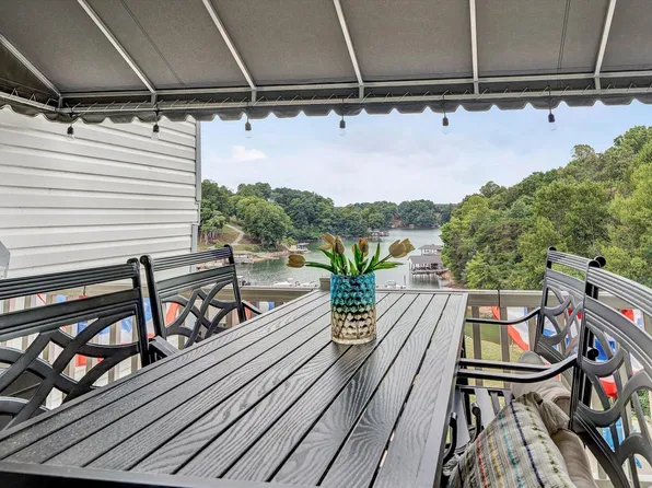 1089 Bluewater Dr Unit 502, Moneta, VA 24121